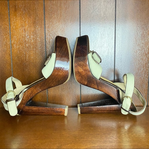 Michael Kors Leather Platform Wood Block Heel with Gold Logo Size 8M - Picture 7 of 10